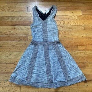 Parker Gray Metallic Dress Size Small